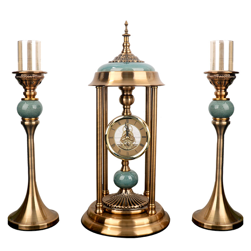 2023 Vintage Home Decoration Accessories Luxury Home Decor Decoration Pieces Table Clock And Candle Holder Set 